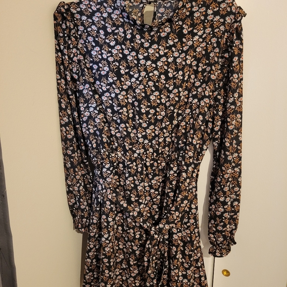 Fall Dress - Picture 5 of 5